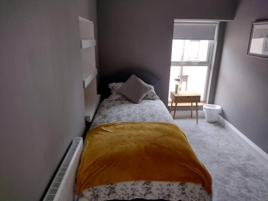 White Birds Townhouse In Sligo Town Center Lejlighed Eksteriør billede